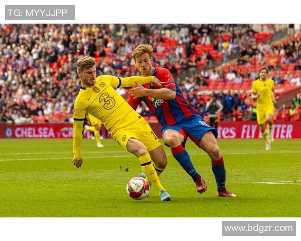 切尔西球员在最新比赛中表现出色战报分析与精彩瞬间回顾