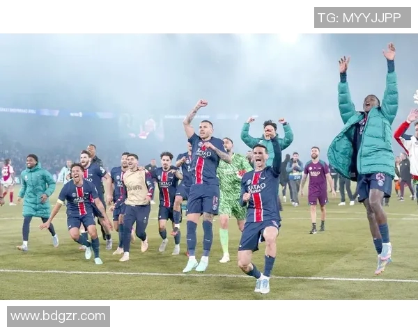 巴黎圣日耳曼连胜纪录遭遇终结球队状态分析与未来展望