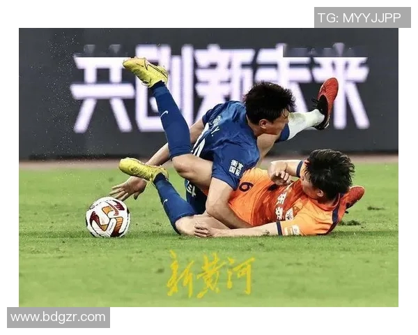 廖力生精准直塞助力山东泰山争夺联赛冠军展现个人实力