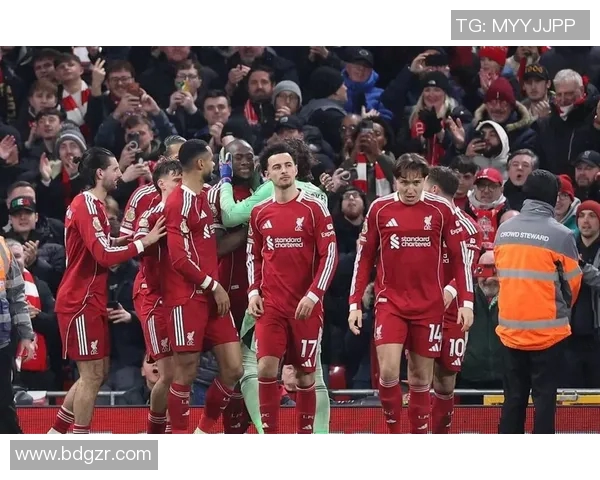 埃基蒂克在利物浦英超赛季中的表现与球队未来展望分析 埃基蒂克在利物浦英超赛季中的表现与球队未来展望分析