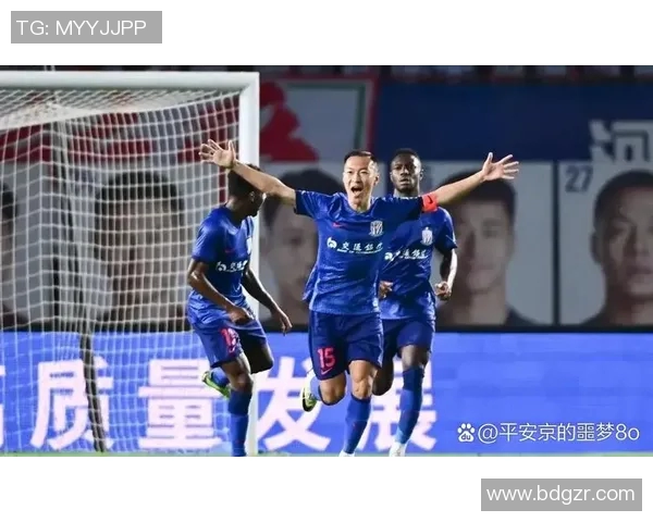 吴曦精彩破门助力上海申花赢得关键比赛展现球队强大实力